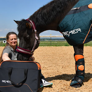 BEMER Partner in Fürstenfeldbruck Hannah König berät dich rund um den BEMER Human und das BEMER Horse-Set