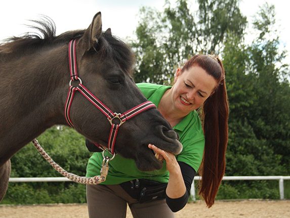 Hannah Beate König, Glückskönigin Pferde